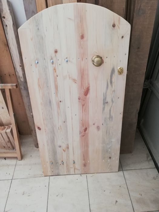 Vários tipos e medidas de portões.