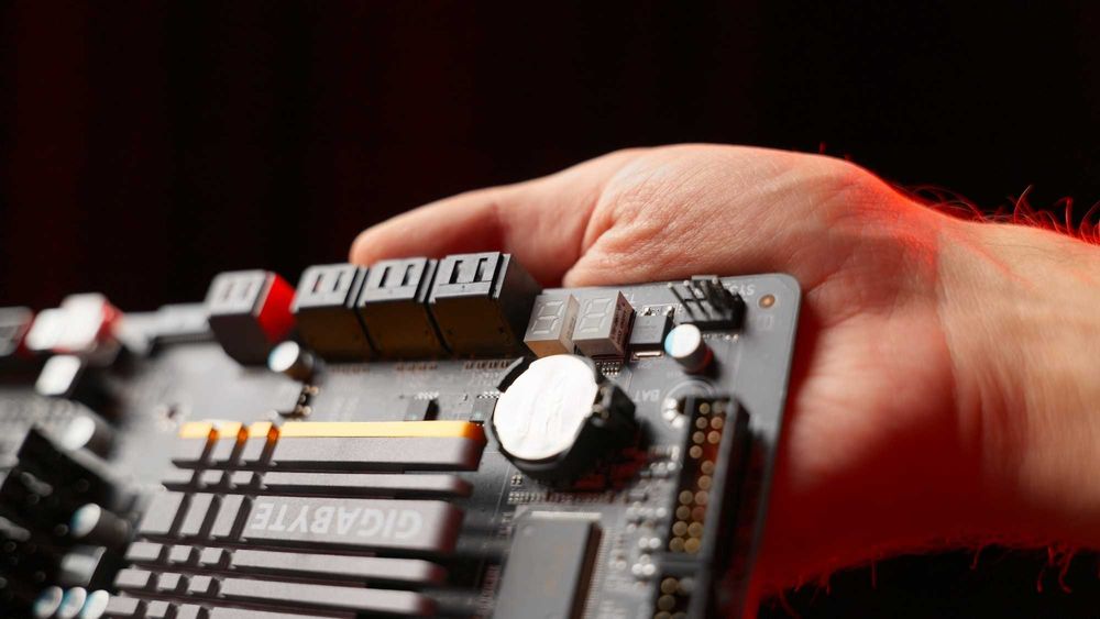 Материнська плата AM3+ GIGABYTE GA-990FXA-UD7