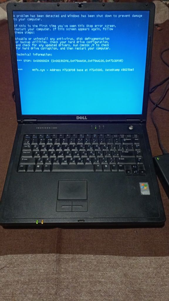 Ноутбук DELL inspiron 2200