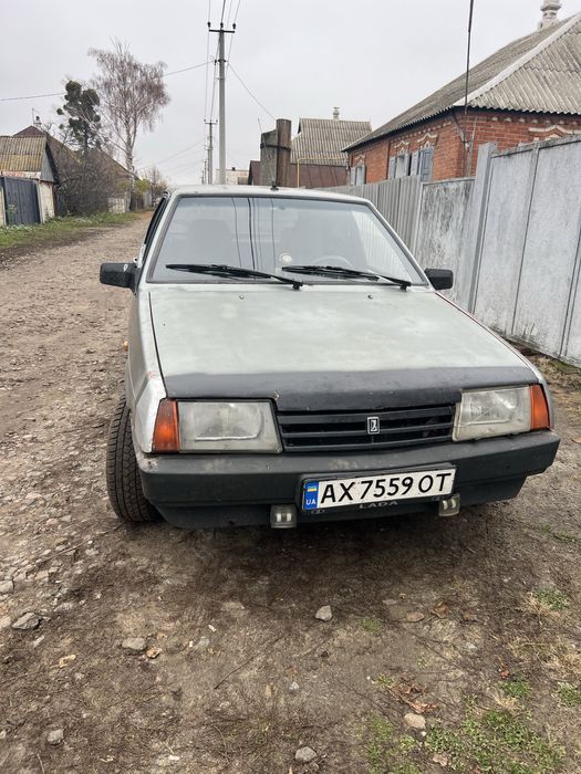 Продам ваз 2109 на боевом ходу ничего делать не нужно стоит газ