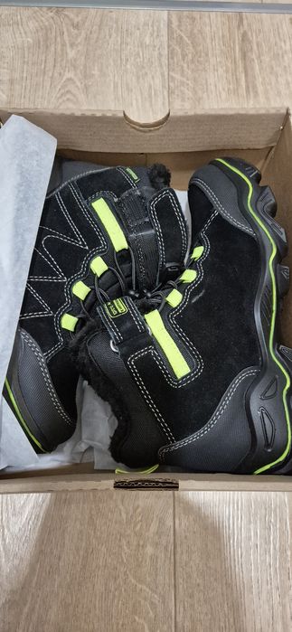 Buty zimowe Sprandi 38 nowe