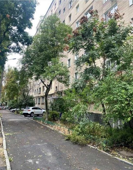 Продам 3-к квартиру, 7/9 эт, на ул. Краснова/Толбухина (922-503)