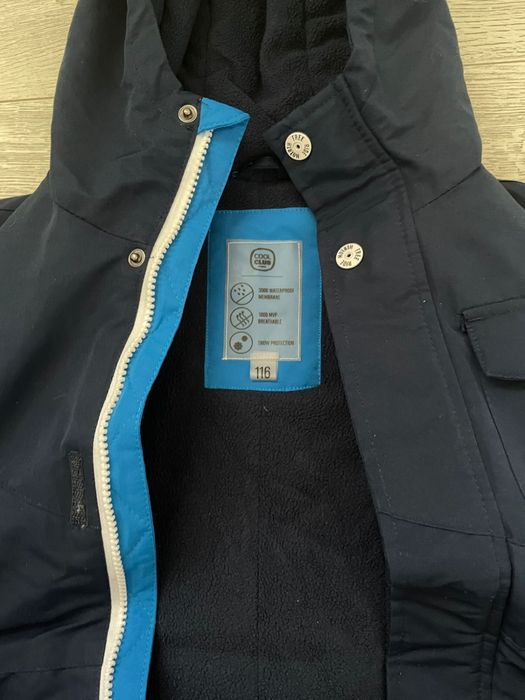 Лижна куртка в 116 розмірі.