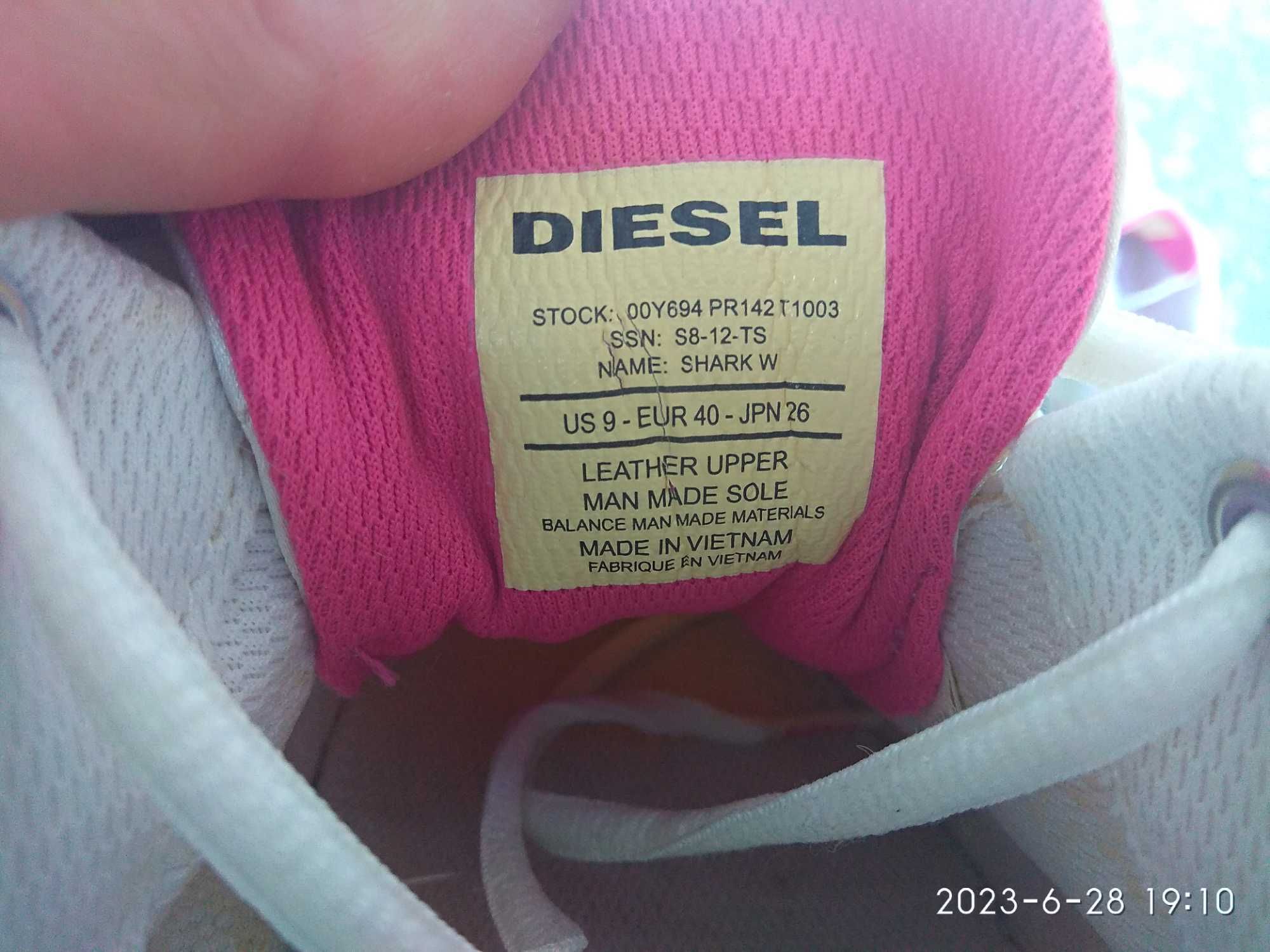 Брендовие замшево-текстильние кроссовки Diesel р.39 (указан 40)