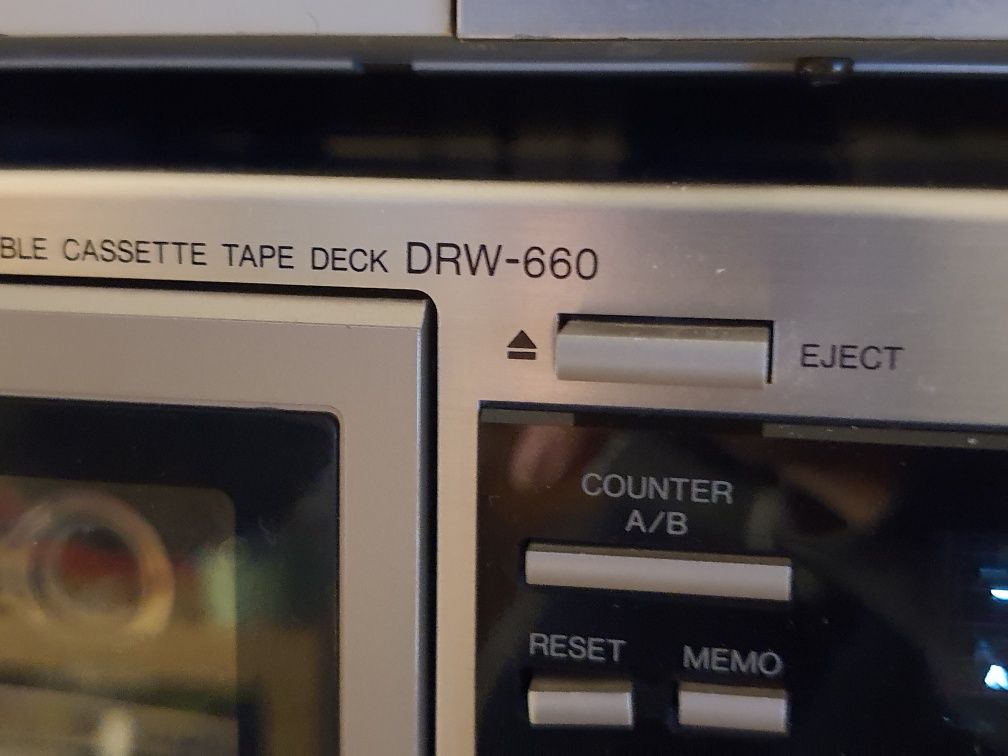 Magnetofon deck DENONN modl DRW-660