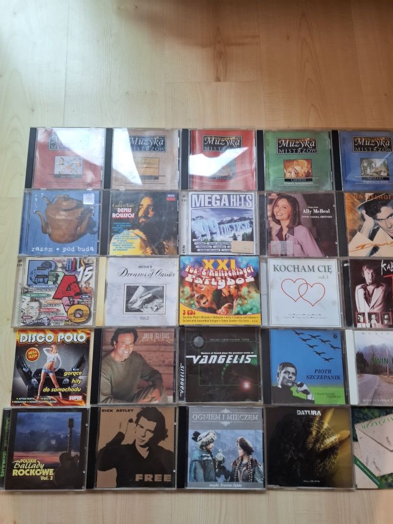 Płyty CD z muzyką. 50 szt