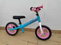 Bicicleta de aprendizagem para criança