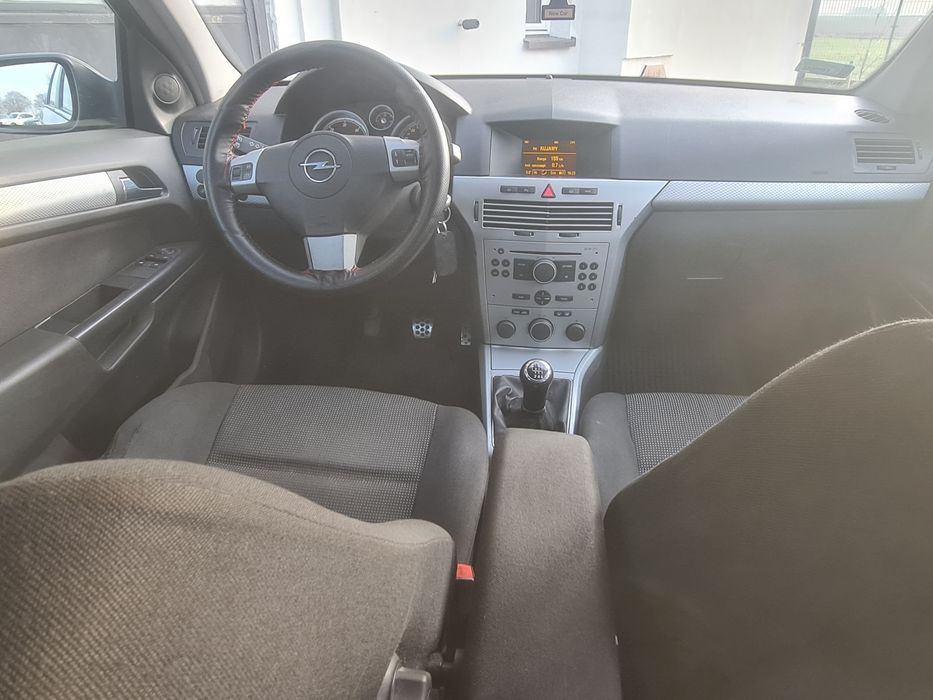 Opel Astra 1.9CDTI 150KM parktronik alu16" klimatronik