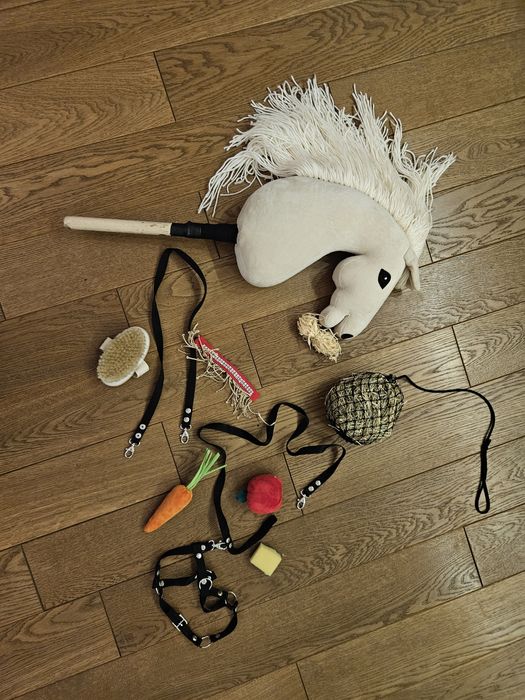 Hobby Horse Beżowy Izabel - Duży A3 pracownia Horse Club