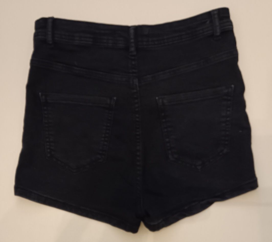 Szorty Jeansowe damskie Cropp rozmiar L Czarne