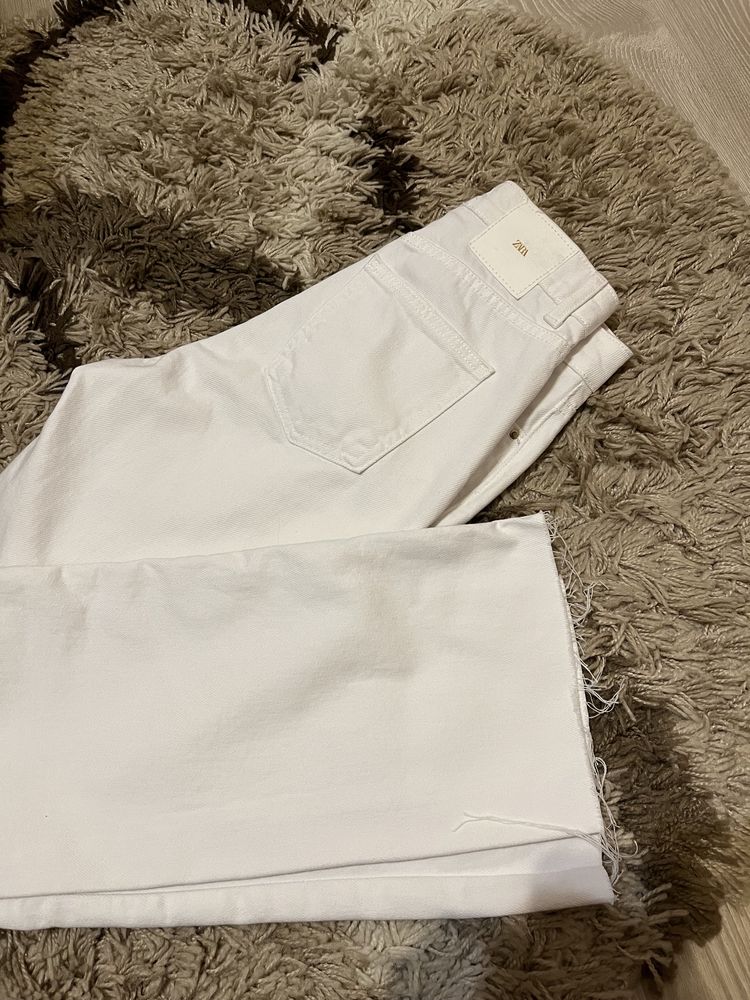 Стильні жіночі джинси Zara, нові, 34 розмір