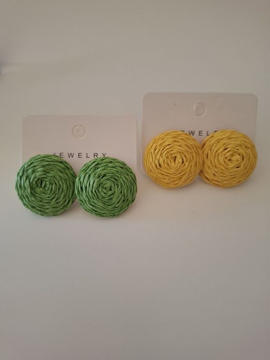 Vendo vários brincos. Novos. Nunca usados.