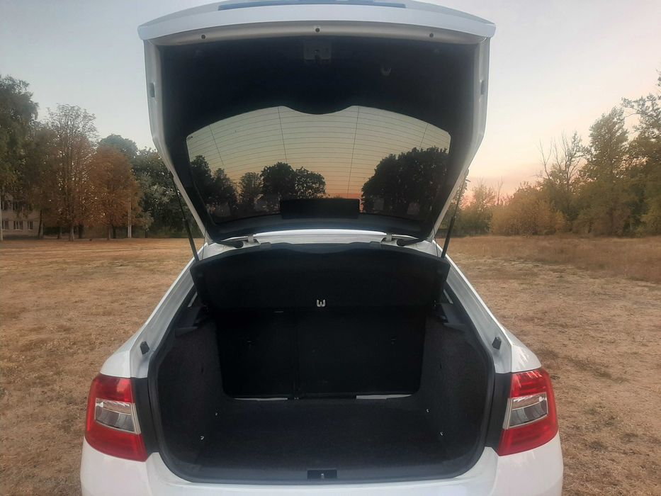 автомобиль Skoda Octavia A7