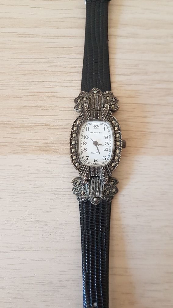 Relógio vintage " Luc Desroches Quartz"