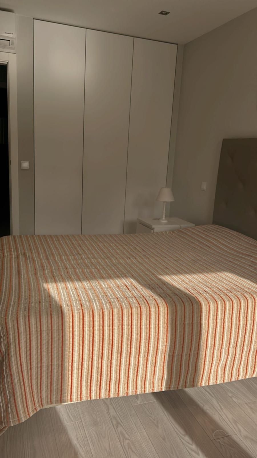 Quarto Mobilado bem localizado