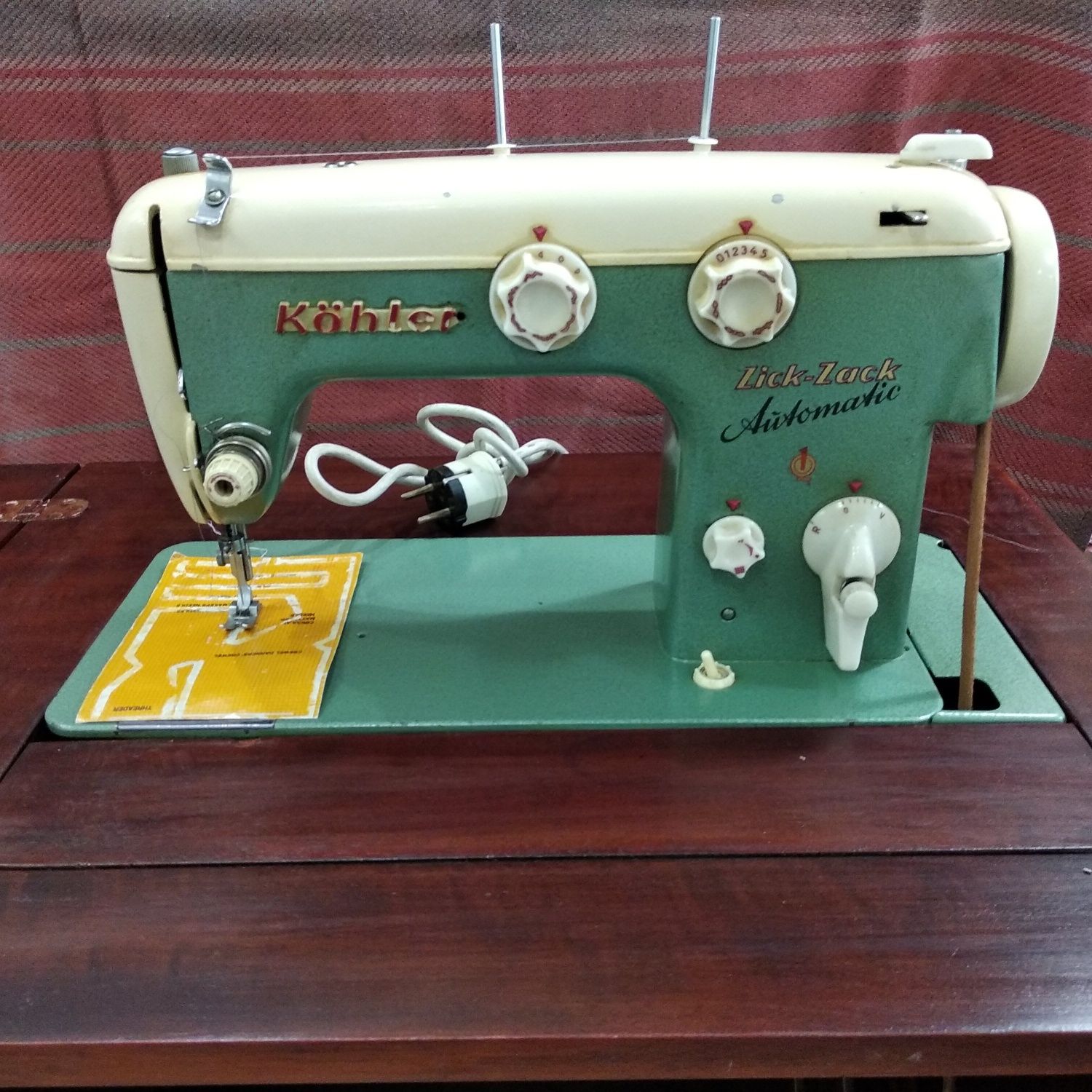 Швейная машина Kohler Zick-Zack Automatic Германия