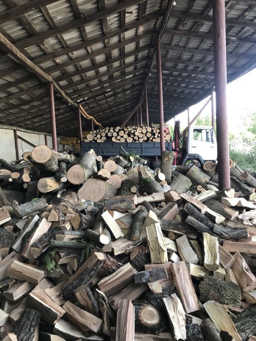 Мерседес самосвал маніпулятор доставки дрова