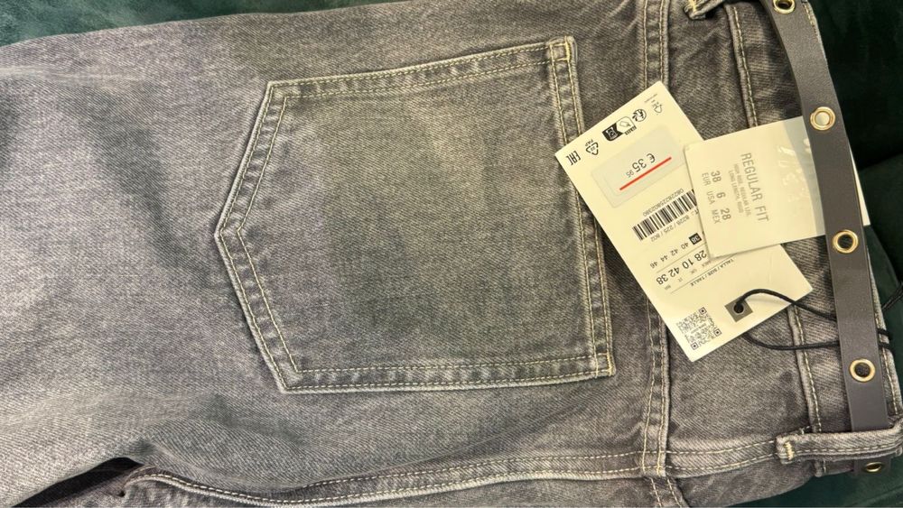 Сірі джинси Zara з високою посадкою