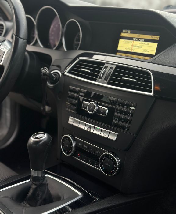 Mercedes-Benz C220 CDI BlueEfficiency 170cv 2011-Nacional [265.000km]