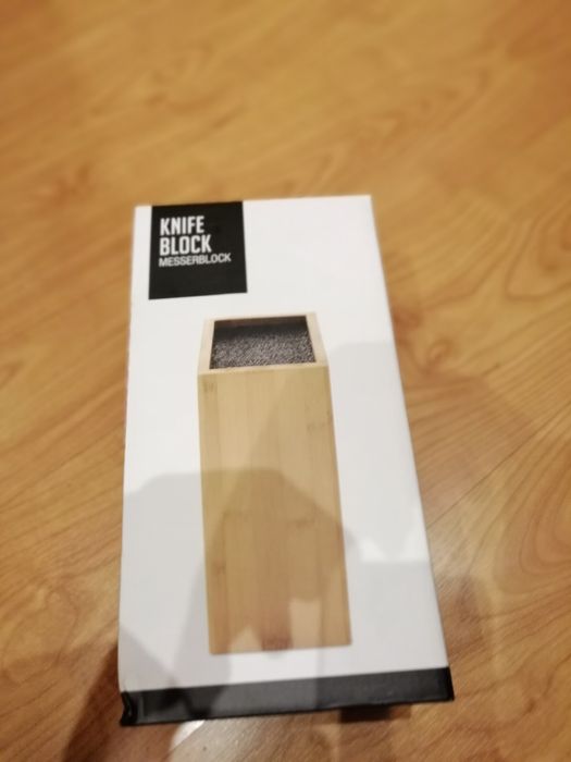 Utensílio de cozinha para por facas novo