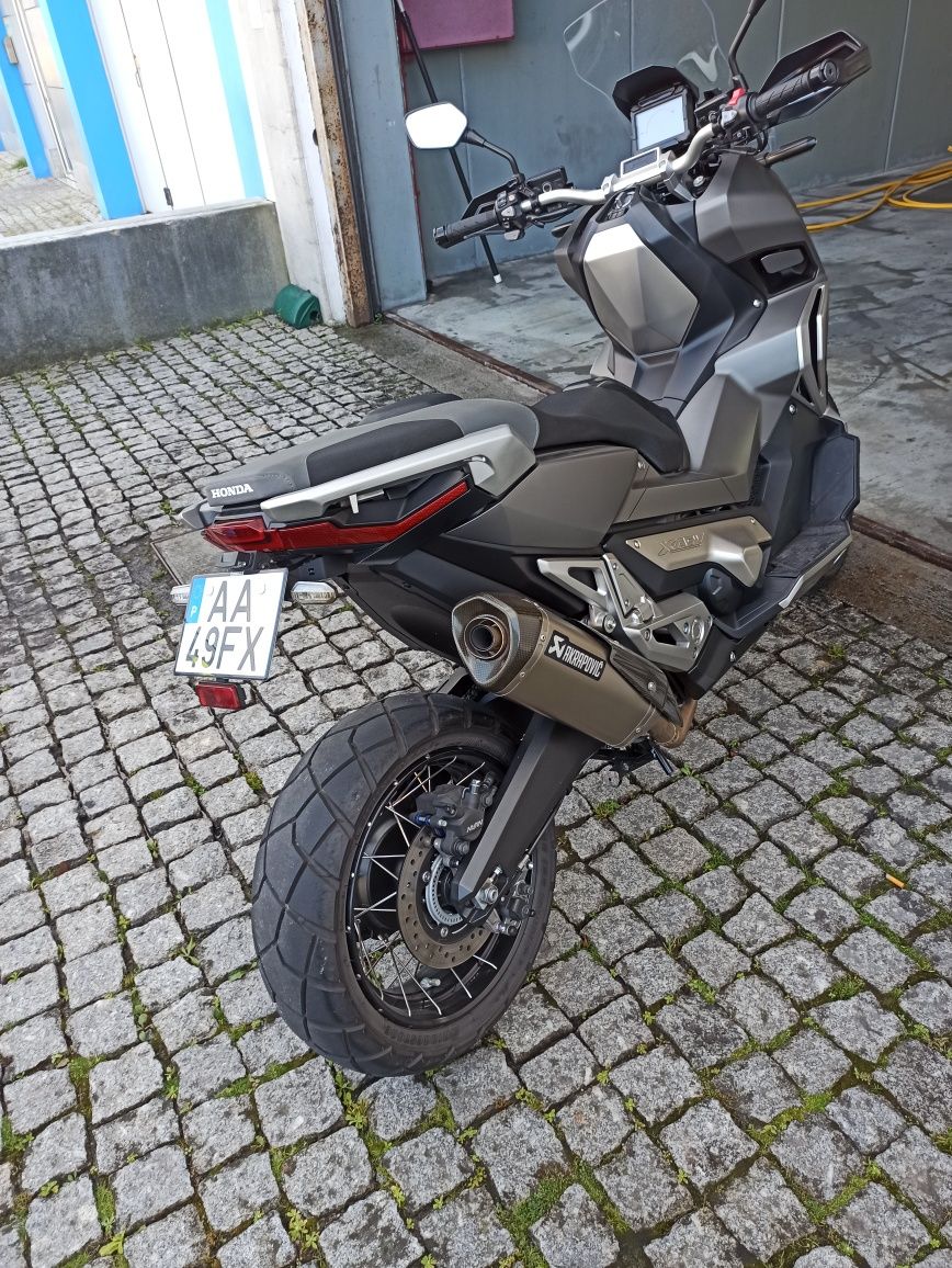 Honda xadv 750  cinzenta