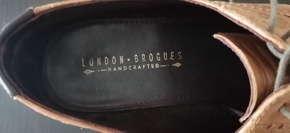 Angielskie pantofle skórzane rozm. 10 EUR44 buty podzelowane idealne