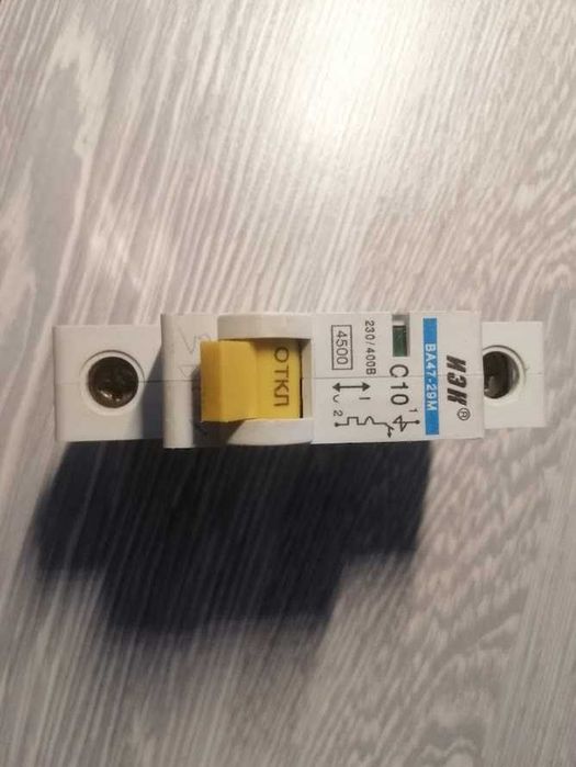 Продам автоматический выключатель воздушный ИЭК С10