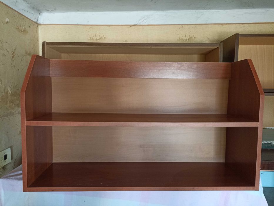 Книжные полки. Производство Румынии.