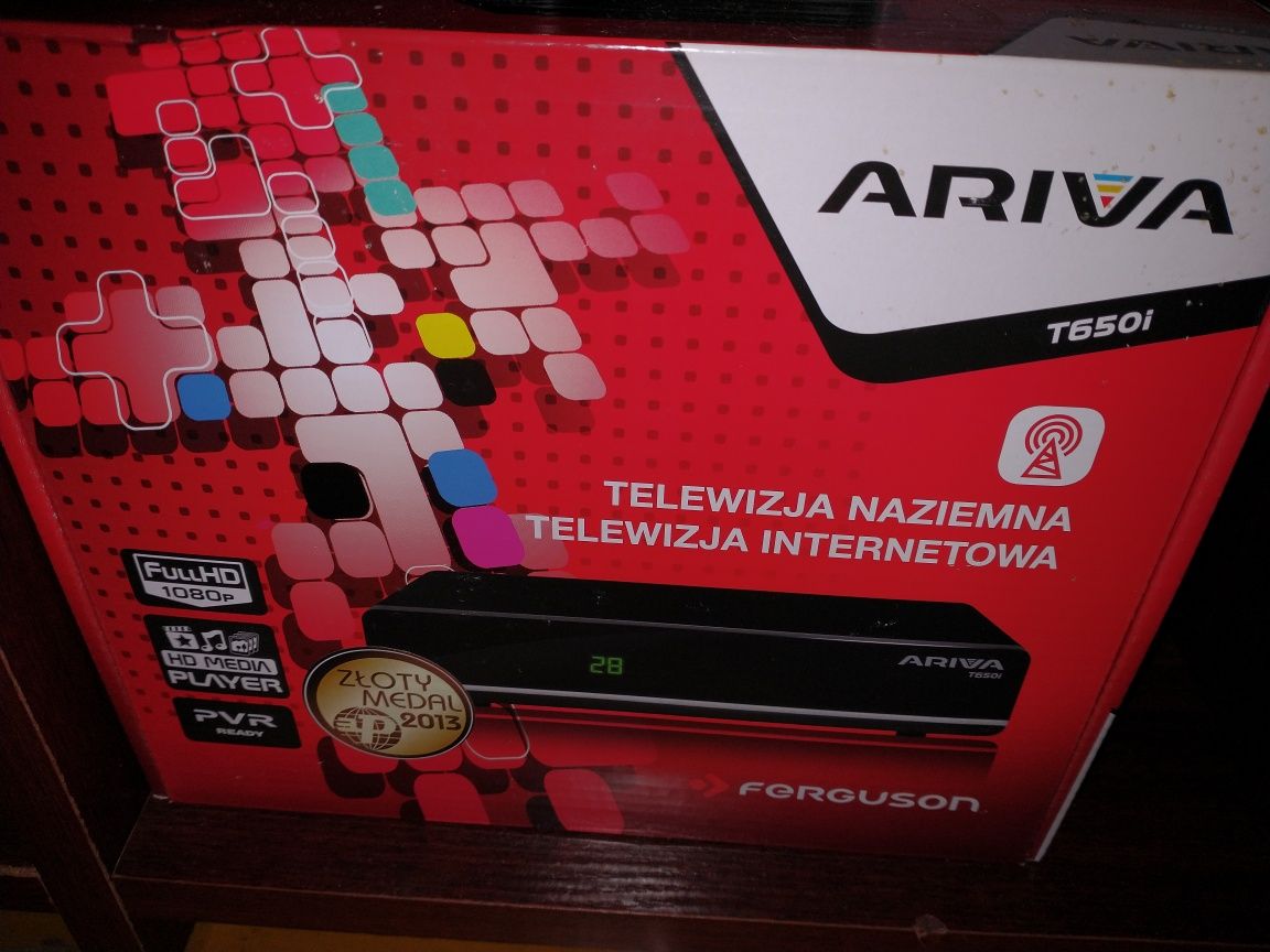 Tuner dekoder DVB-T Ferguson Ariva t650i.