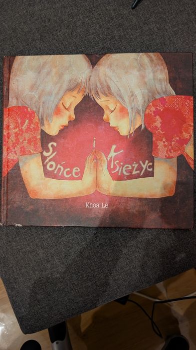 Książka Słońce i Księżyc, Khoa Le