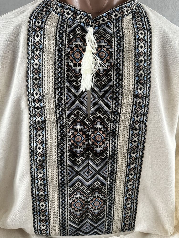 Вишиванки ручноі роботи