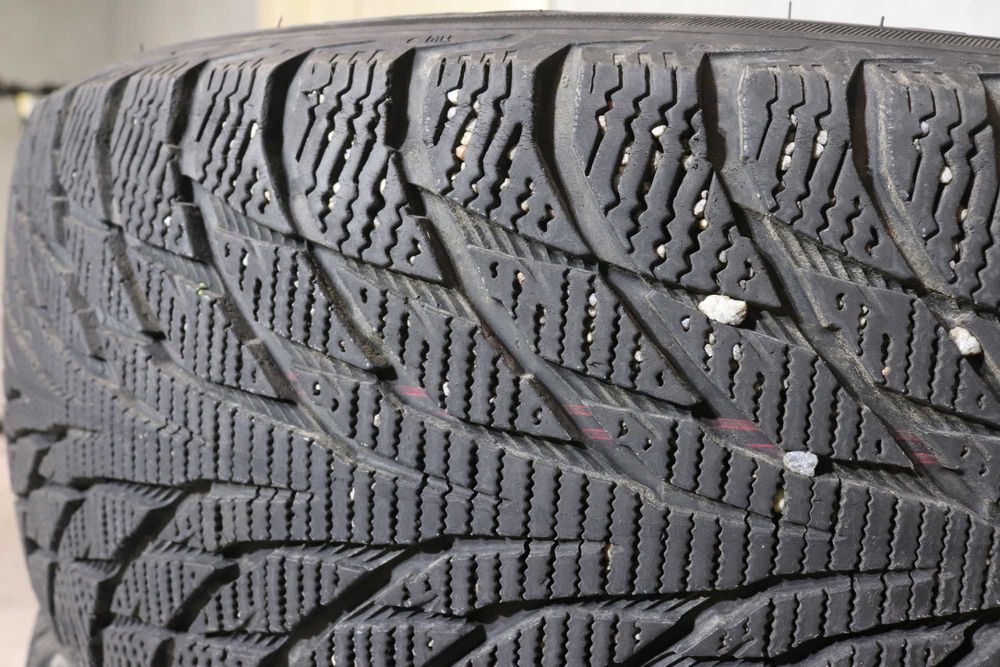 Зимова гума Nokian Hakkapeliitta R2 205/55 R16