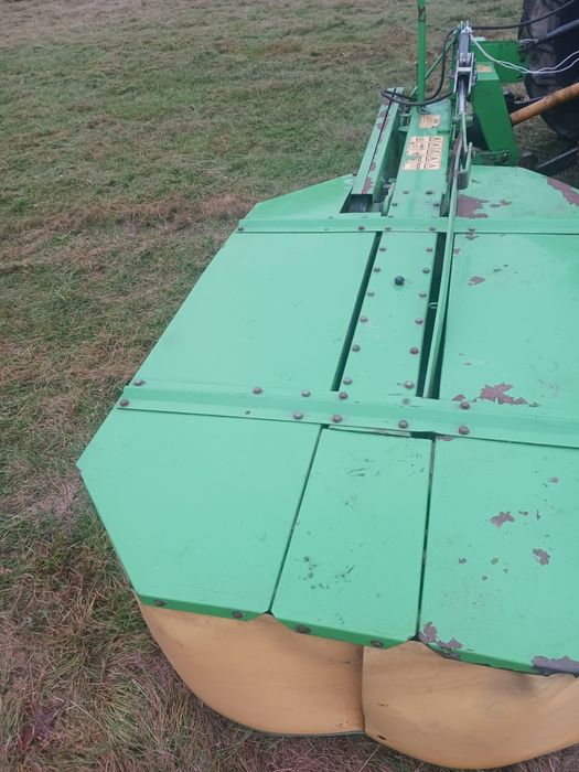 Kosiarka rotacyjna hydraulicznie składana 185