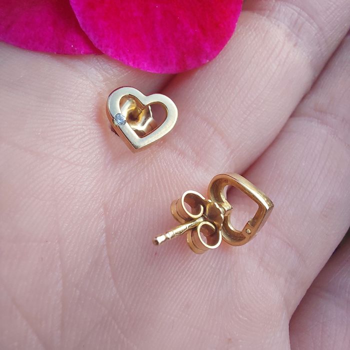 Złote kolczyki Apart 333 8k serduszka serca sztyfty cyrkonie