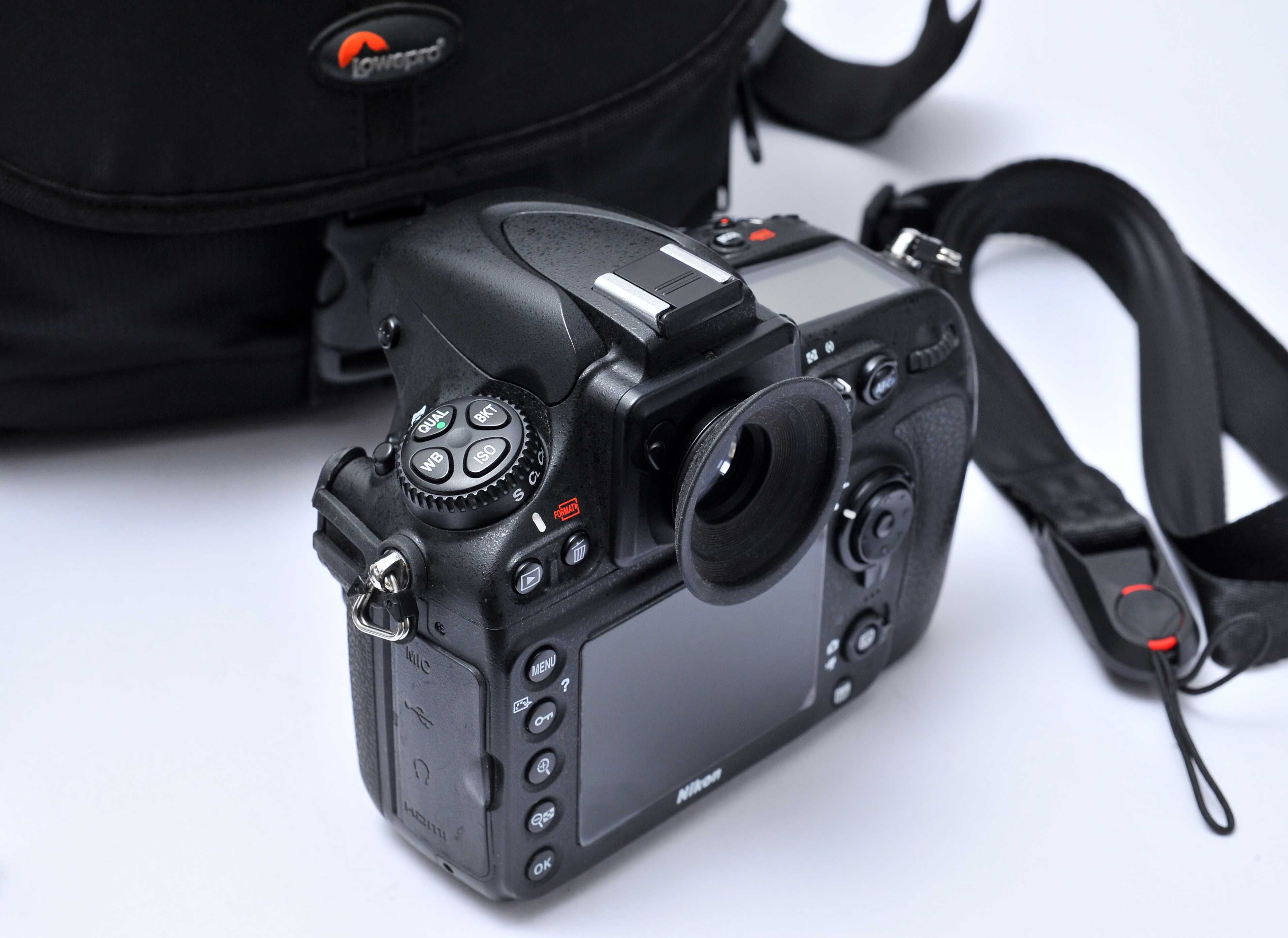 Nikon D800  (22 mil disparos)