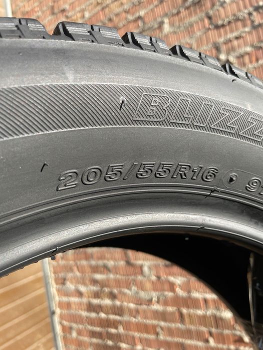 205/55 R16 BRIDGESTONE BLIZZAK VRX (95% протектор) Липучка! 215 60 65