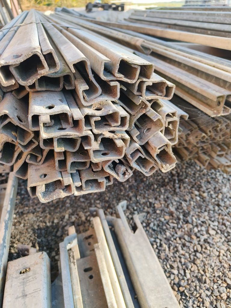 Ceownik stalowy ocynkowany 40x20x2,2