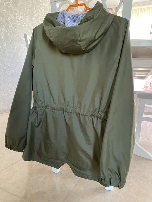 Куртка жіноча