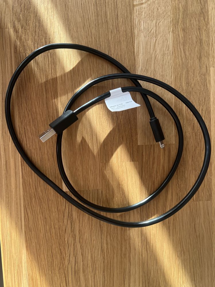 Оригінальний кабель Mercedes Benz media interface USB/Apple Lightning.
