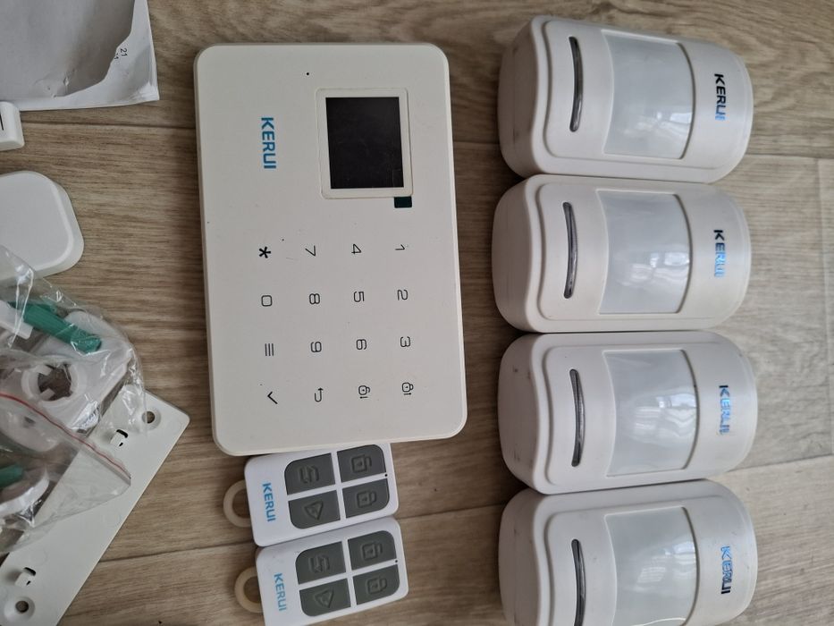 Сигнализация для дома квартиры дачи  гаража GSM б/ у в хорошем состоян