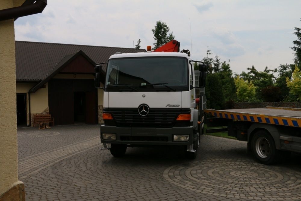 Transport HDS ciężarowy do 10 400 kg, długość 7,5 m, kontemery budowla