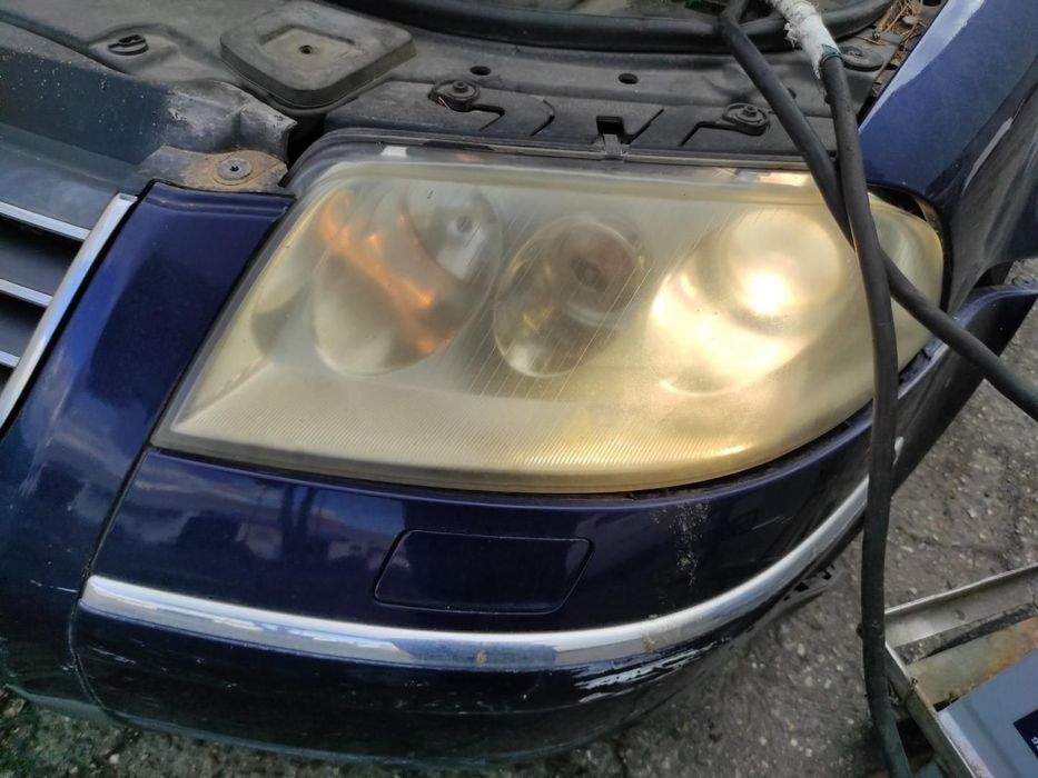 FAROL ESQUERDO VOLKSWAGEN PASSAT BERLINA 3B3