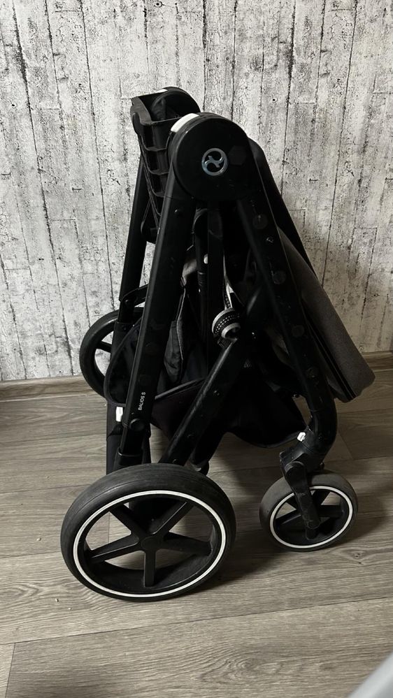 Cybex balios s дитяча коляска