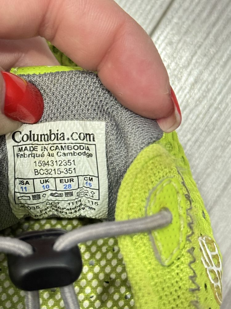 Продам дитячі сітчасті кросівки Columbia 28 розміру