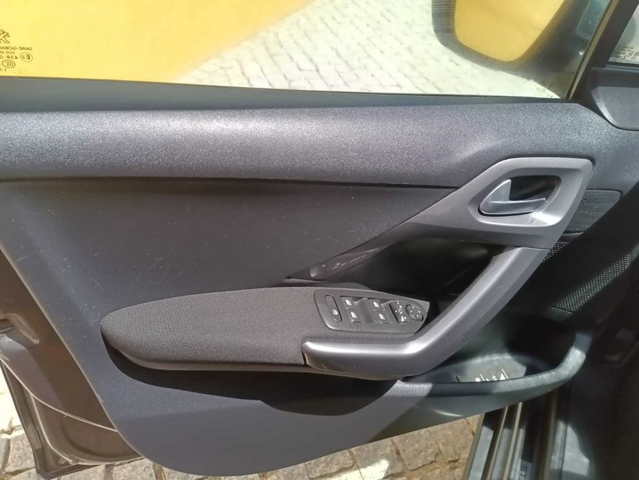 Peugeot 2008 1.2 PureTech Style COM GARANTIA