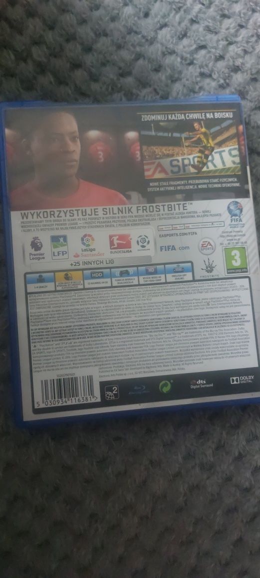 Gra fifa17 na konsole Ps4