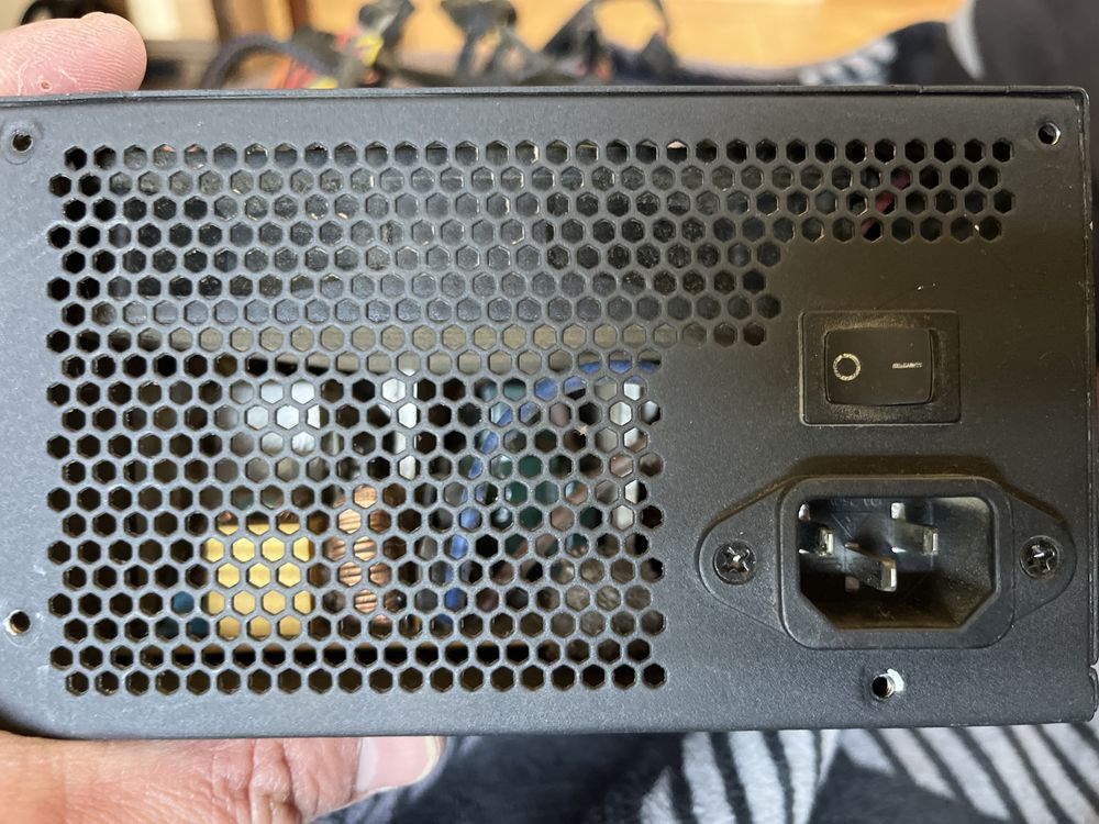 Corsair CX 600 zasilacz komputerowy