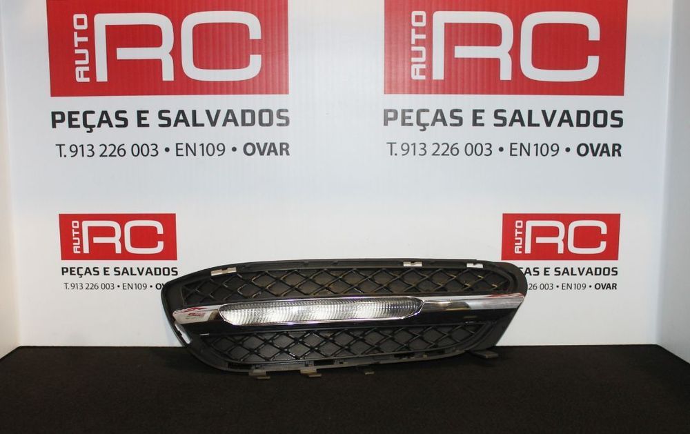 Farol Mercedes W212