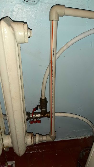 Сантехнік, всі види послуг : вода, опалення, каналізація.