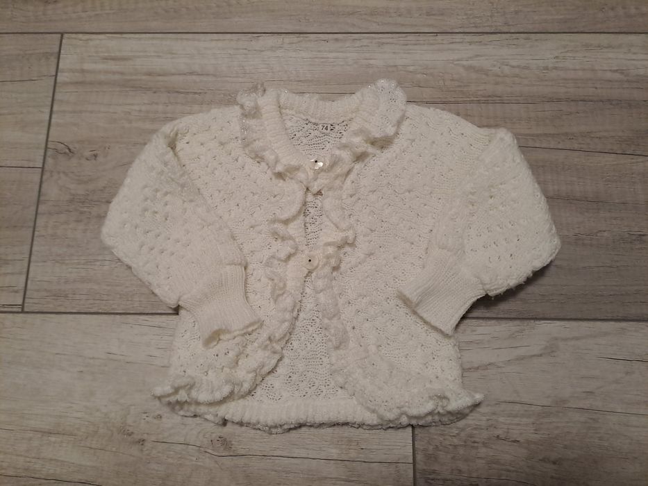 Sweterek, rozmiar 74, bialy/kremowy